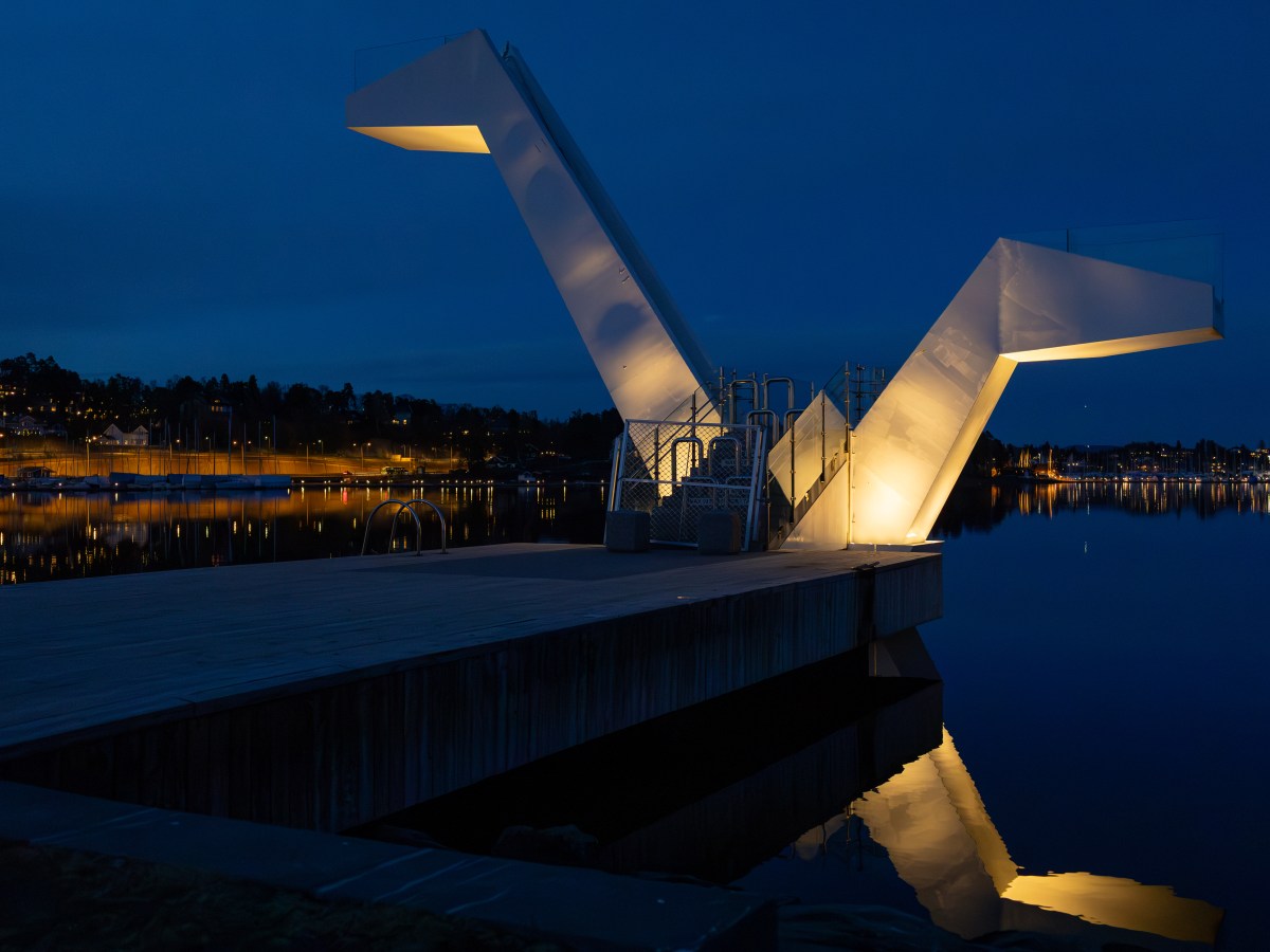 Blåtimen i Sandvika